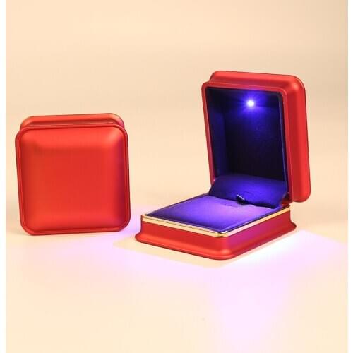 Top selling red wedding ring packaging box pu leather with LED light for women Engagement Valentines Day gifts