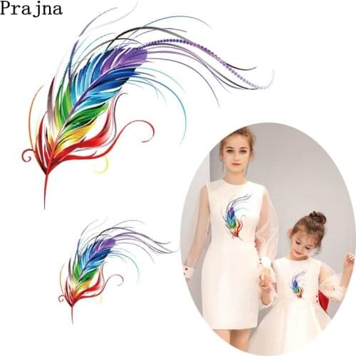 Prajna 2 PCS Colorful Feather Iron On Transfers Unicorn Fashion Girls Ironing Stickers On Clothes Appliques Iron On Patches DIY
