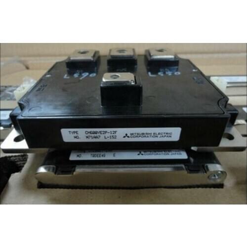 ONE NEW MITSUBISHI module CM600YE2N-12F CM600YE2N12F free shipping
