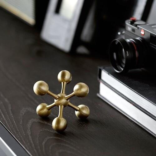 Nordic Hexagonal Ball Light Luxury Style Creative Home Furnishings Decorations Metal Crafts Ornament Decorative Accessories