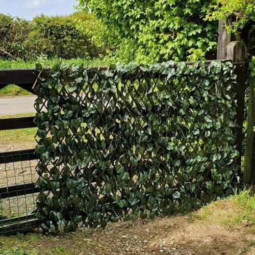 Retractable Artificial Garden Trellis Fence Expandable Faux Ivy Privacy Fence Wood Vines Climbing Frame Gardening Plant Decor