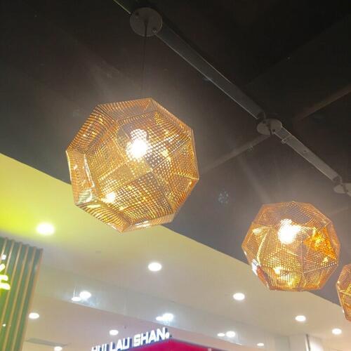 New Dia 32cm/48cm Gold Pendant Lamps Modern Etch Web Suspension Light For Living Room Bedroom Restaurant Hanging Lights PL154