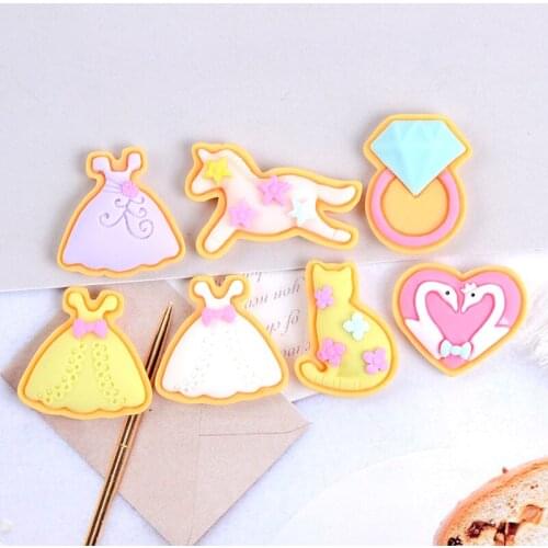 20Pcs Cartoon Cat Unicorn Dress Swan Heart Flatback Resin Cabochon DIY Embellishments for Scrapbooking DIY Phone Hair Bow Deco