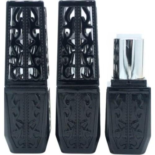 12.1mm Hollow Style Plastic Lip Balm Refillable Bottle Empty Black Retro Design Lipstick Tube Professional Makeup Tool 50pcs