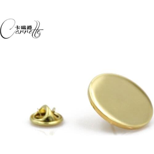 Carrette Gold Brooches For Clothes