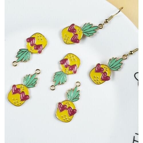 10Pcs/Pack 2021 New Fruit Series Heart-shaped Sunglasses Pineapple Brother Drip Oil Alloy Earring Pendant DIY Jewelry Making