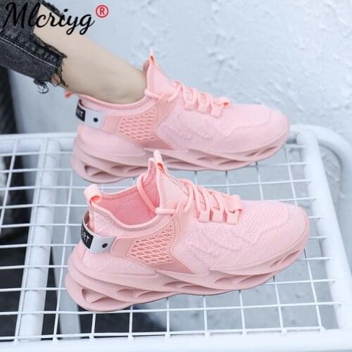 Sneakers Womens Shoes 2021 New Fashion Lightweight Shoes White Basket Sneakers Breathable Walking Ladies Flat Shoes Black 35-40