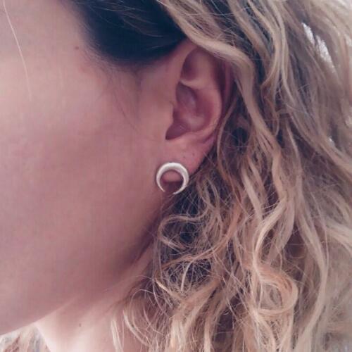 Women Vintage Bohemia Horn Crescent Moon Stud Earring Women Baroque Gypsy Jewelry Gifts
