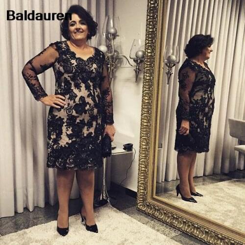 Plus Size 2021 Mother Of The Bridal Dresses Long Sleeve Black Knee Length Lace Applique Formal Evening Party Gown Dresses