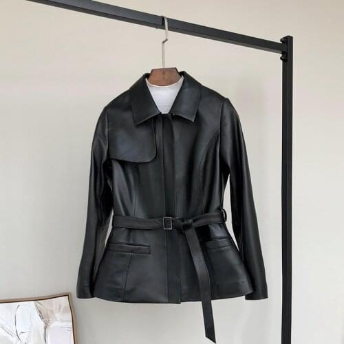 Autumn Womens Korean Version of the Simple Haining Short Real Sheepskin Leather Coat Lapel Trench Coat With Pocket And Belt