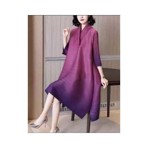 HOT SELLING Miyake fold dress of Gradient turndown collar Straight dress IN STOCK