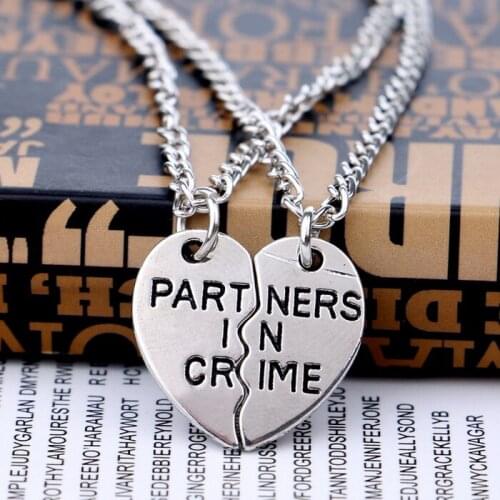 2 pcs fashion good partner in Crime witness necklace contracted friendship Couple necklace for best friends paired pendants