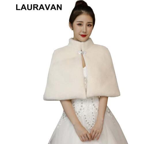 Ivory Faux Fur Wedding Dress Accessories 2020 Jackets Bridal Winter Warm Bride Wrap Shawl Cape Short Coat Real Picture Cloak