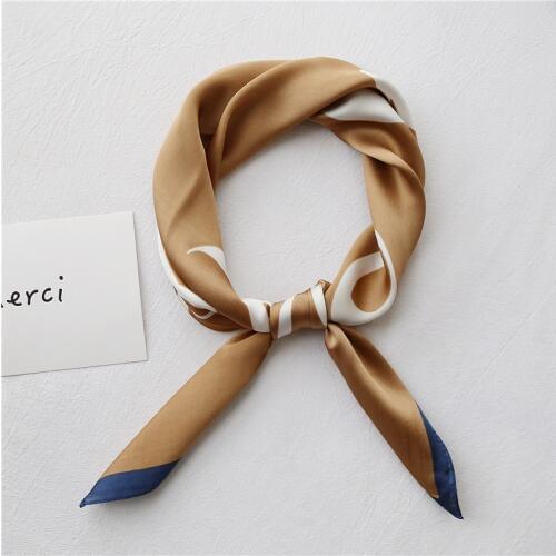 NEW Design letters Printed Bandana Square Scarf for Ladies Fashionable Hair Handkerchief Womens Bag Sjaal kerchief for women