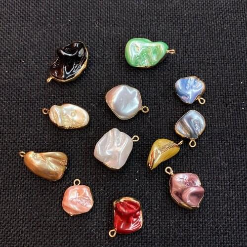 5pcs/pack of Natural Conch Shell Pendant Color Irregular Shape Electroplating Gold Rim DIY Necklace Jewelry Making Accessories