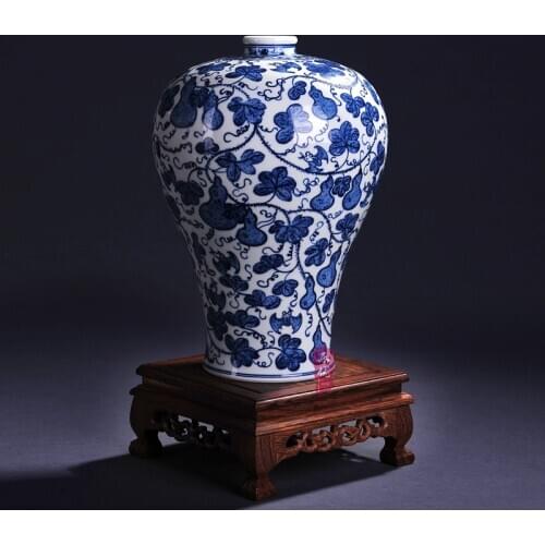 Chinese antique blue and white porcelain vase with qing tanglong mark