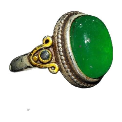 Chinese Old Craft Made Old Tibetan Silver Inlaid Green Jade Silver Ring