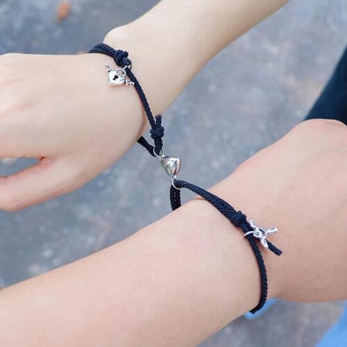 2 Pcs / Set Heart Magnetic Attractive Couple Bracelet Pendant Lovely Jewelry Charms Bracelet Rope Bangles for Women and Men