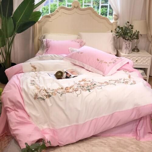 New 80S Egyptian cotton Embroidery Royal Bedding sets Queen King Wedding Duvet cover Bed sheet set Pillowcases 4pcs pink white