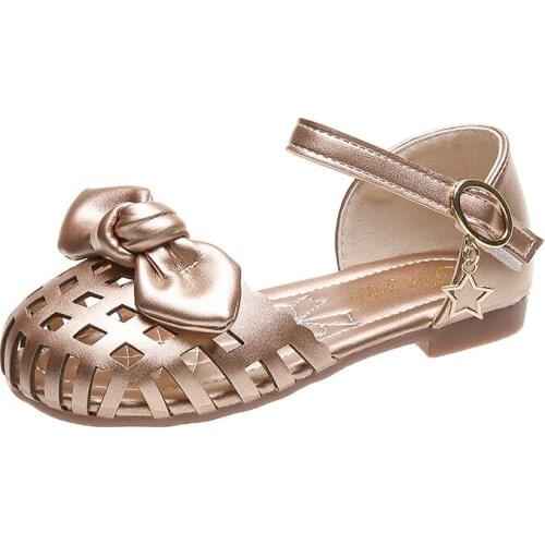 Girls Sandals 2021 Summer New Childrens Soft-soled Toes-capped Princess Shoes Bow-knot Hollow Baby Shoes Breathable Flats Party