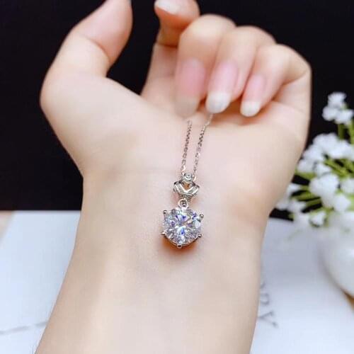 Pouring shiny moisanite gemstone necklace women silver necklace jewelry 925 sterling silver birthday gift New year memento