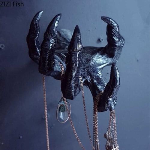 Demon Hand Retro Artwork Resin Sculpture Demon Claws Living Room Decoration Ornaments Desktop Decor Crafts Vintage Home Decor