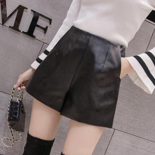 Hiawatha Autumn Winter PU Leather High Waist Shorts Women Black Wide Leg Short With Pockets D3062