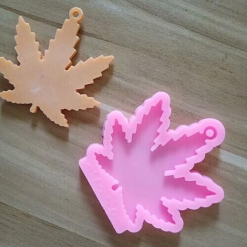 DY0155 Shiny Maple Leaf Leaves Silicone Molds For DIY Truck Key Ring Epoxy Resin Mold Craft Custom Keychain