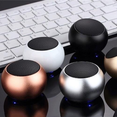 Portable HIFI Bluetooth Speaker Can Be Connected In Series Metal Waterproof Subwoofer Outdoor Full-frequency Mini Music Handy