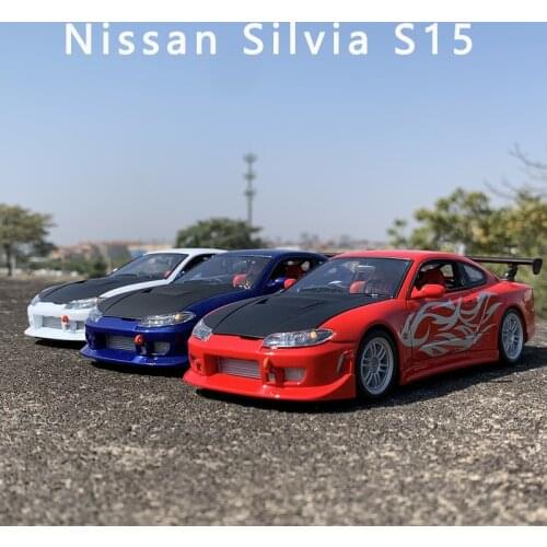 1/24 Nissan Silvia S15 Refit Wide Body Car Model Diecasts Metal Toy Performance Sports Car Model Simulation Collection Ornaments