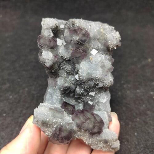 142.3gNatural rare purplish red fluorite and quartz samples for home decoration and healing minerals