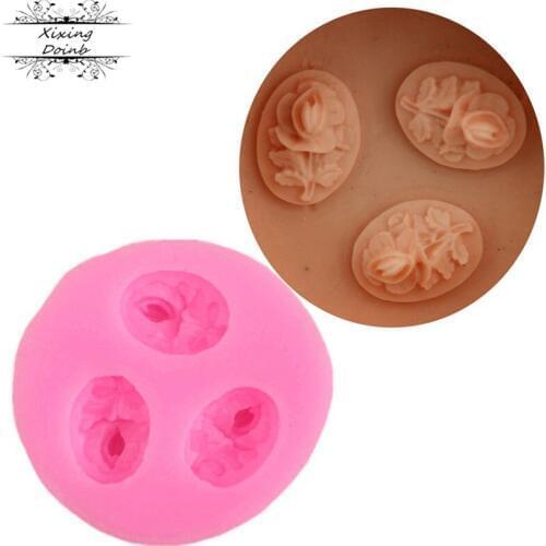 Mini 3 hole flower shaped cake decorated with DIY silicone mold Chocolate Candy Mold Kitchen Baking Products