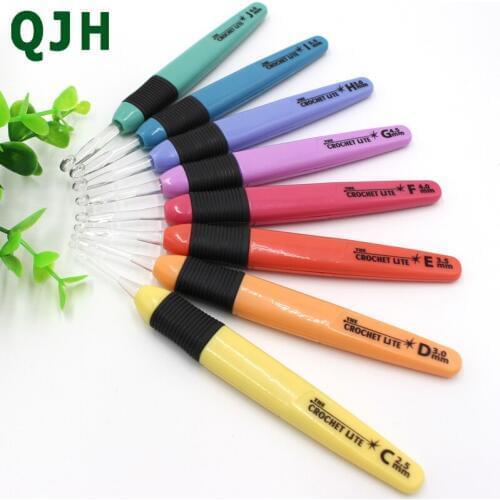 8PC Crochet Hooks With Led Plastic Handle Knitting Needles Set Light 2.5~6.0mm Needle Sewing Kit Multicolour Sewing Tool