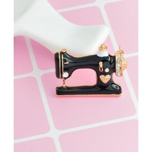 Men Punk Sewing Machine Badge Brooch Enamel pins Lapel Pin Shirt Suit Collar Jewelry Gift Summer Wear Gift christmas brooch