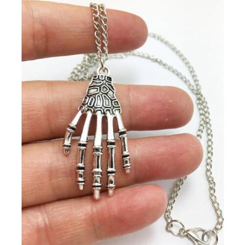 Skull Ghost Claw Pendant Women Men Collar Necklace Vintage Witch Wicca Pentagram Exaggeration Unisex Punk Party Jewelry