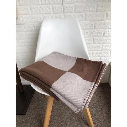 European and American nobles luxury thick Dark brown 1510 g H blanket shawl scarf, thick air conditioning sofa aircraft blanket
