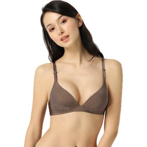 New Arrival Seamless Super Soft Wire Free Bras Push Up Gather Bra Women Embroidery Vintage Wire Free Brassiere Female Underwear