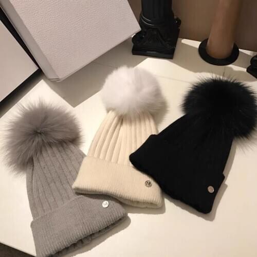 01912-fu5865126 winter warm snow fox pompon lady Skullies Beanies cap women outdoor leisure hat