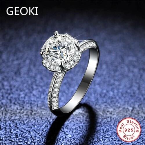 Geoki Passed Diamond Test Round Perfect Cut 1 Ct D Color VVS1 Moissanite 4 Prong Ring 925 Sterling Silver Luxury Party Jewelry