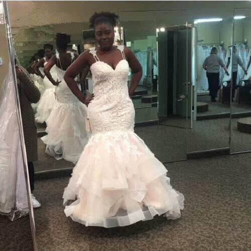Robe De Mariage Spaghetti Straps Sweetheart Lace Appliqued Tiered Layers Skirt Nude Mermaid Wedding Dresses vestido de noiva
