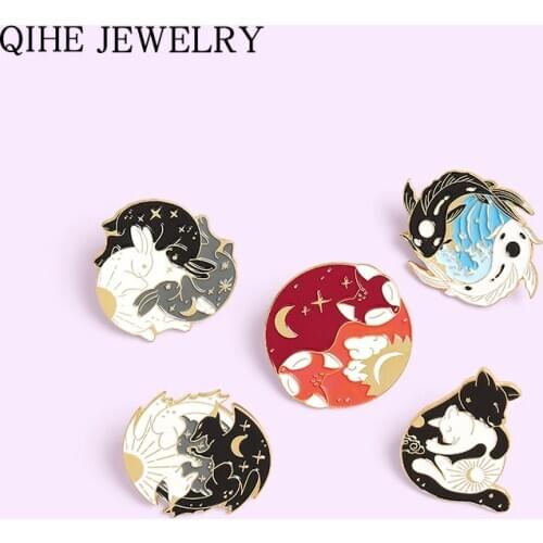 Yin Yang Cat Animal Brooch Custom Tai Chi Koi Fox Rabbit Enamel Pins Bag Lapel Pin Badge Jewelry Gift for Friends Wholesale