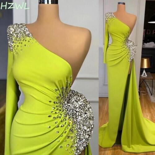 Gorgeous Green One Shoulder Long Sleeves Evening Gowns Sexy Side High Split Beaded Prom Dresses Sweep Train Robe De Soiree 2021