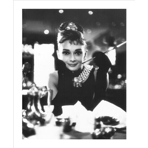 Hot sell Canvs prints Picture of hepburn in movie Tiffany Breakfast famous beauty with elegant famous movie star