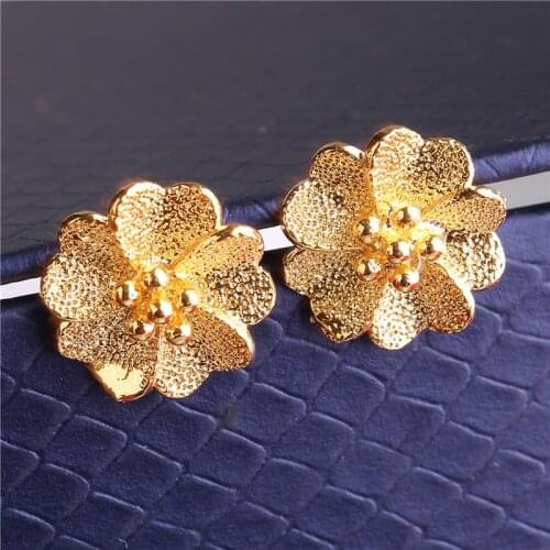24k Yellow Gold Flower Shape Stud Earrings New Luxury Vintage Authentic Earrings Women Ladies Daily Wear Gold Earring Jewelry