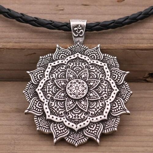 Mandala Flower Amulet Religious Necklace Yoga Tibet Spiritual Buddhism Pendant Chain Necklace Geometry OM Jewerly