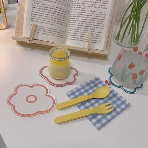 2021 New Korea Ins Flower Shape Coasters Transparent Acrylic Tea Cup Pad Custom Small Red Book Small Flower Pad Cup Pad