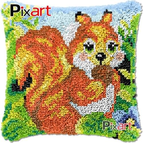 Latch Hook Cushion Cover Red Squirrel Mat Plush Crocheting Pillowcase Chunky Yarn Needlework Knitted Carpet Rug Hobby & Crafts