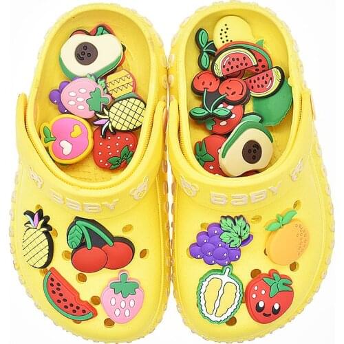 10Pcs/lot Lovely Fruit Style Croc Shoe Charms Pineapple/Peach/Strawberry Shoe Decoration Shoe Accessories for Kids Gift