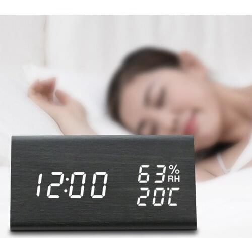 LED Wooden Multifunctional Alarm Clock USB Powered With Temperature And Humidity Gauge Voice Control professional Desk Clocks