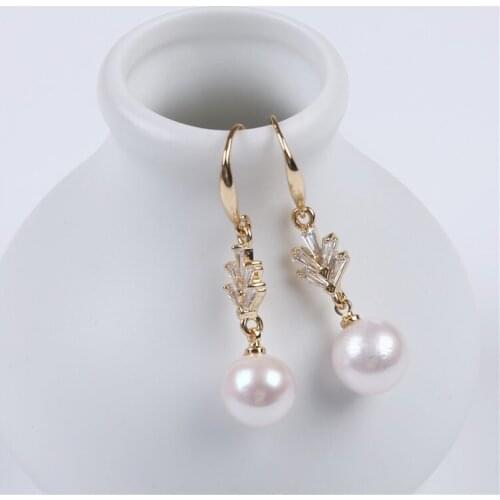 Gold Plated Alloy Fitting 10-10.5mm Round Shape Pearl natural freshwater pearl Earring